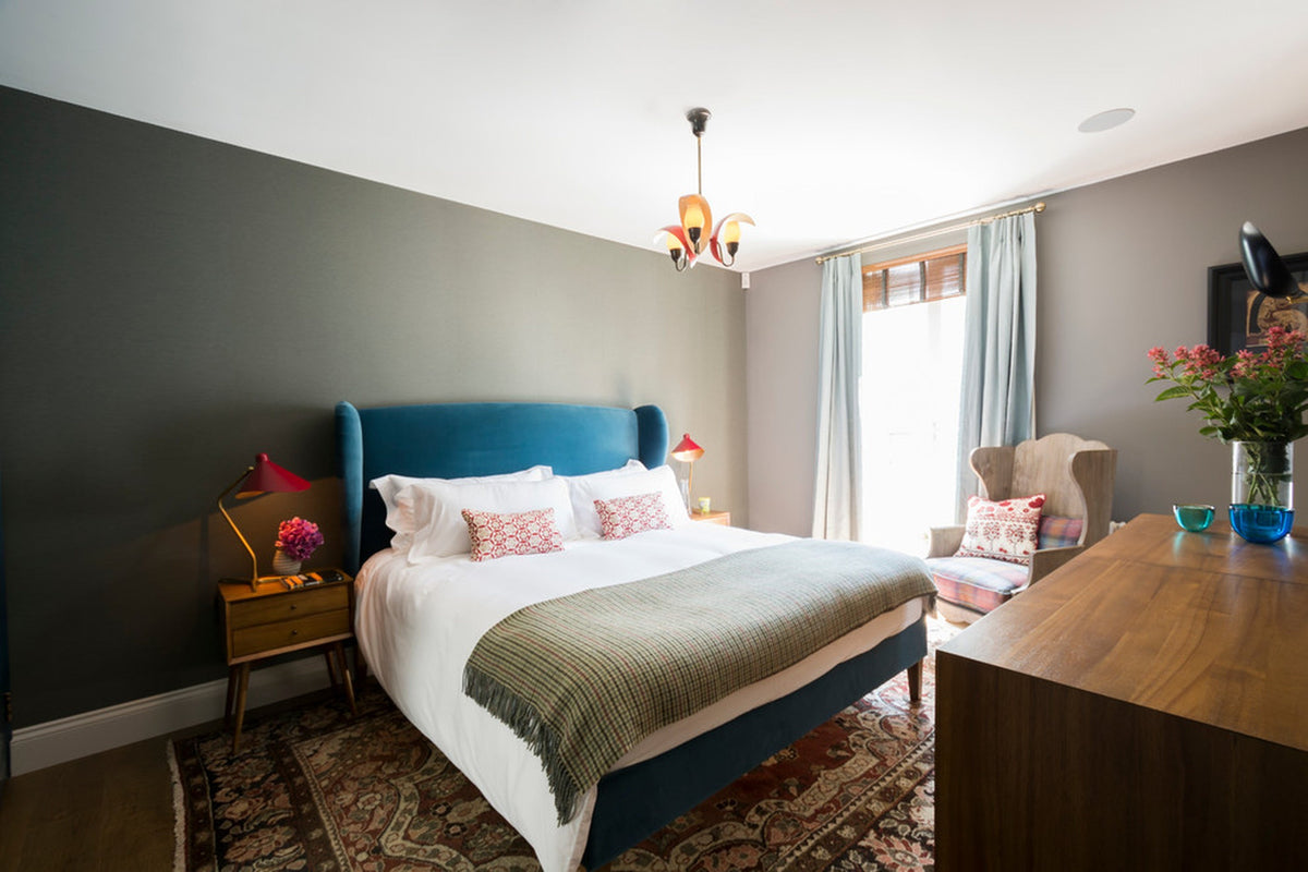 How to Keep Sheets in Place During Humid Weather